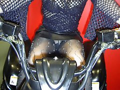 8 pictures - real cheerleader upskirt with no panies pics gallery