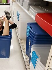 9 pictures - Leisel Bonnke in the Seasonal Aisle