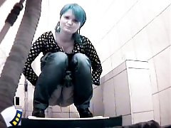 3 movies - Old and young pissers tinkling in front of spy cam